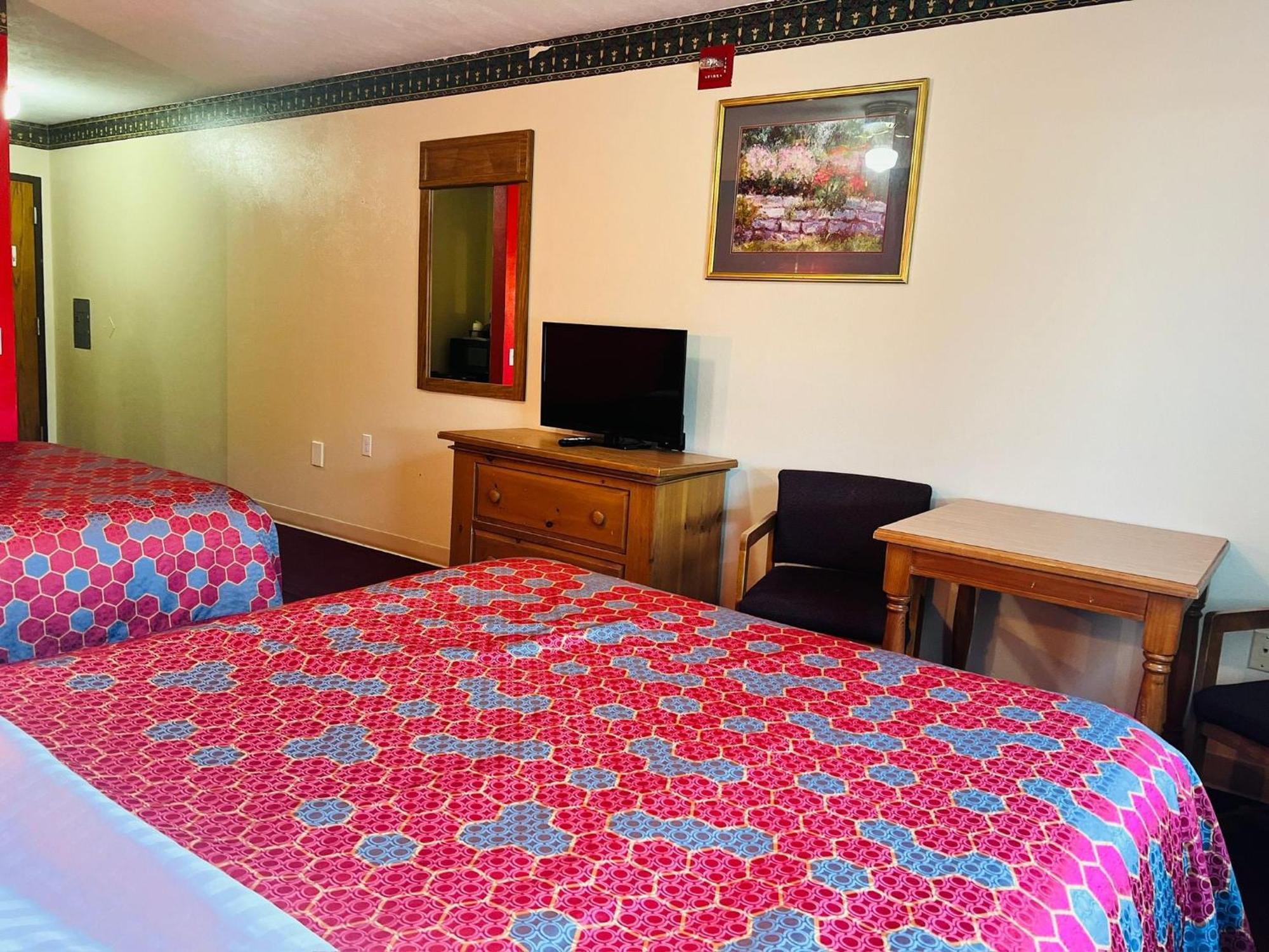 Villa Inn Motel Near Hwy 12 Wi Capital O Fort Atkinson Zewnętrze zdjęcie