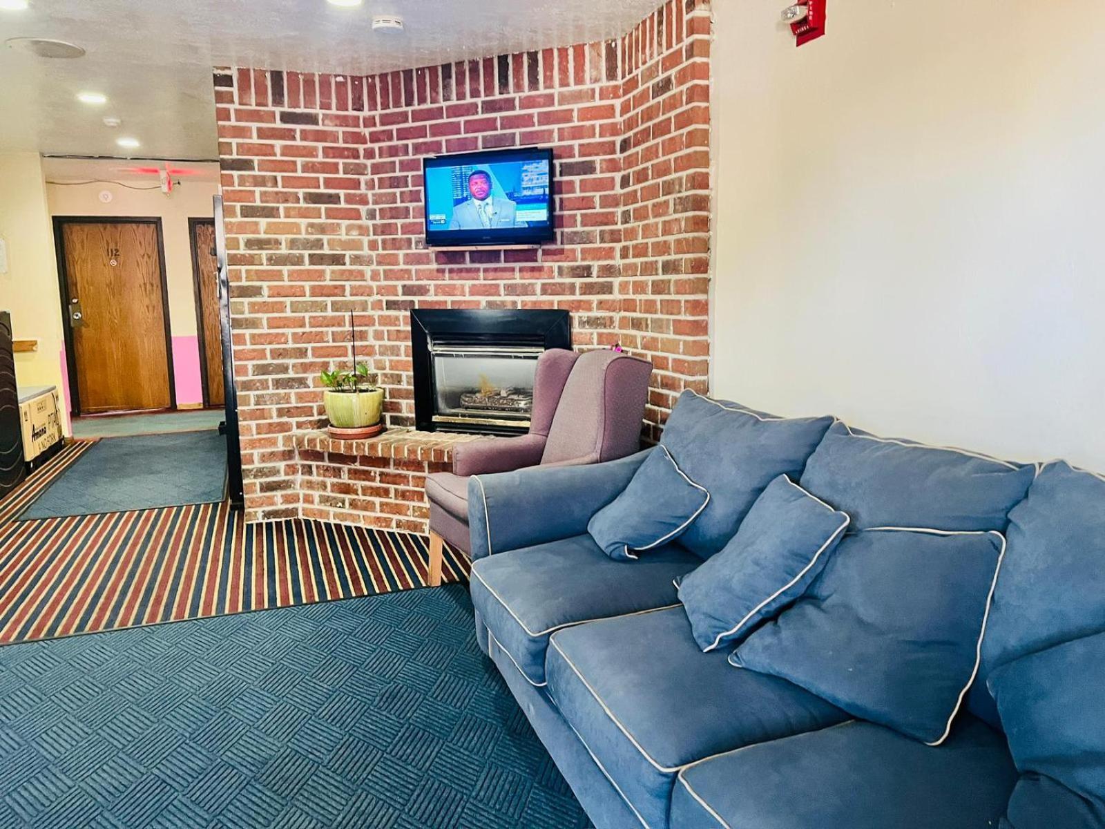 Villa Inn Motel Near Hwy 12 Wi Capital O Fort Atkinson Zewnętrze zdjęcie
