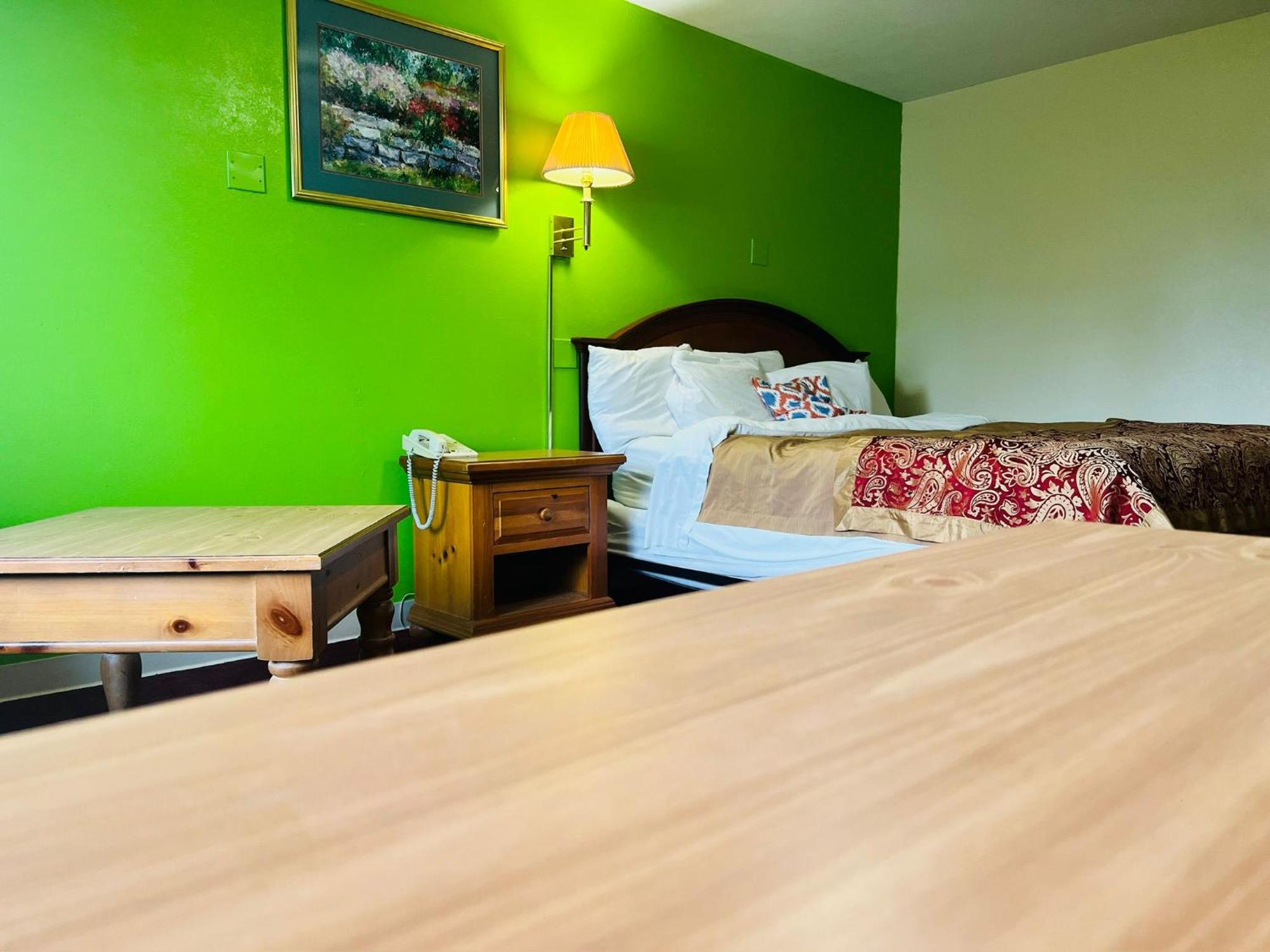 Villa Inn Motel Near Hwy 12 Wi Capital O Fort Atkinson Zewnętrze zdjęcie