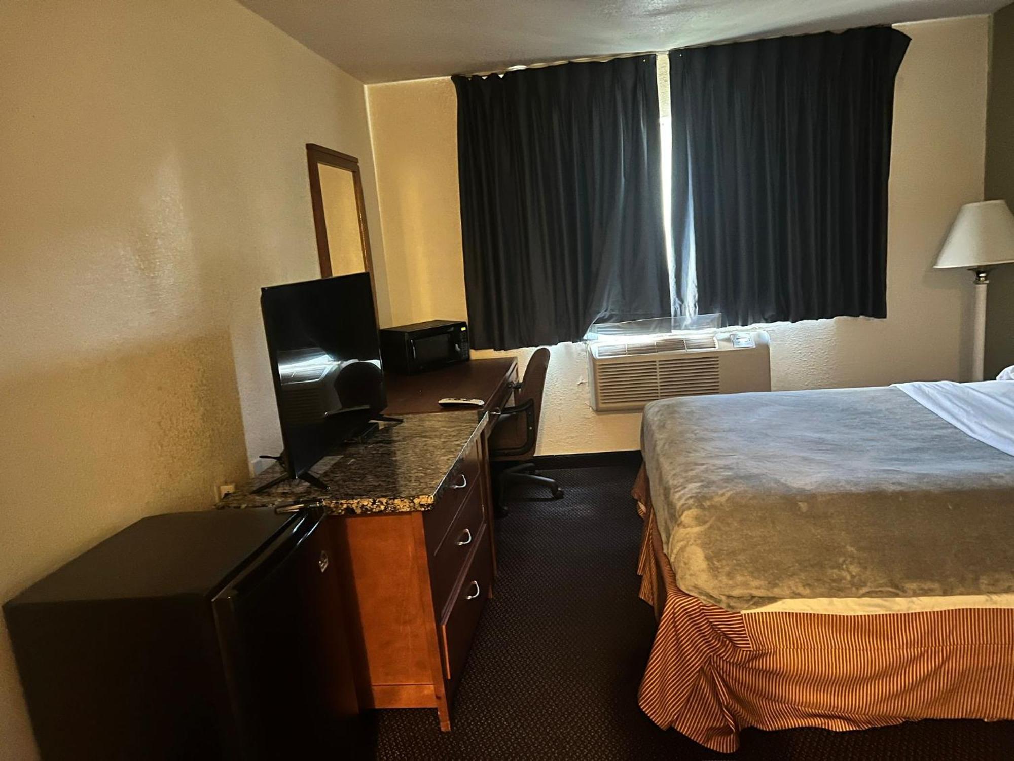 Villa Inn Motel Near Hwy 12 Wi Capital O Fort Atkinson Zewnętrze zdjęcie