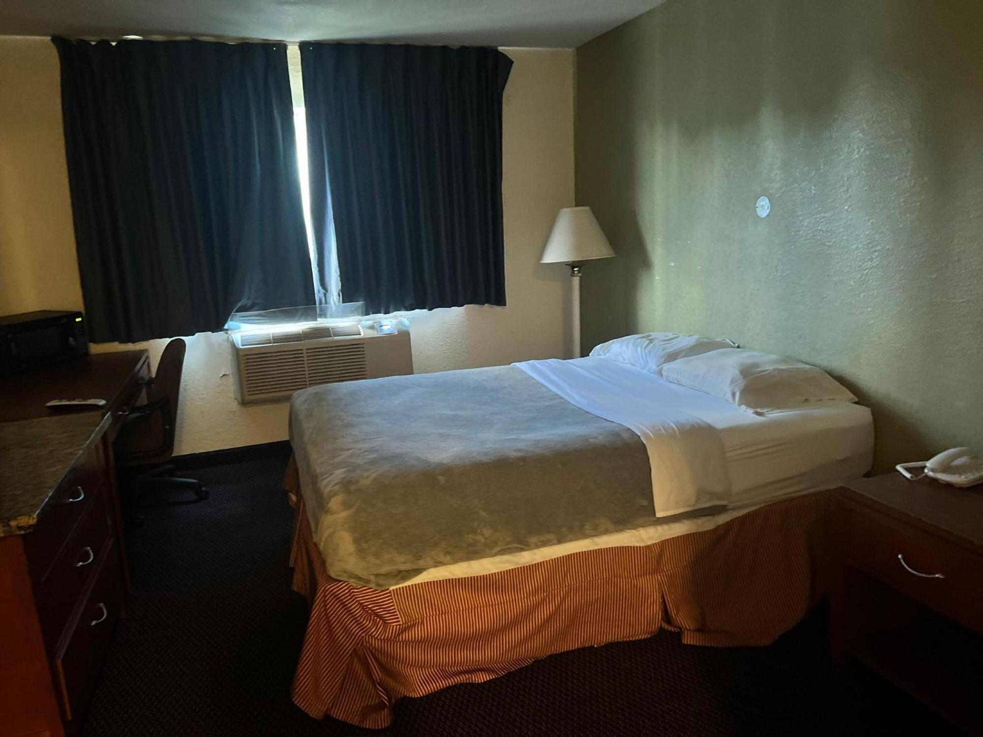 Villa Inn Motel Near Hwy 12 Wi Capital O Fort Atkinson Zewnętrze zdjęcie