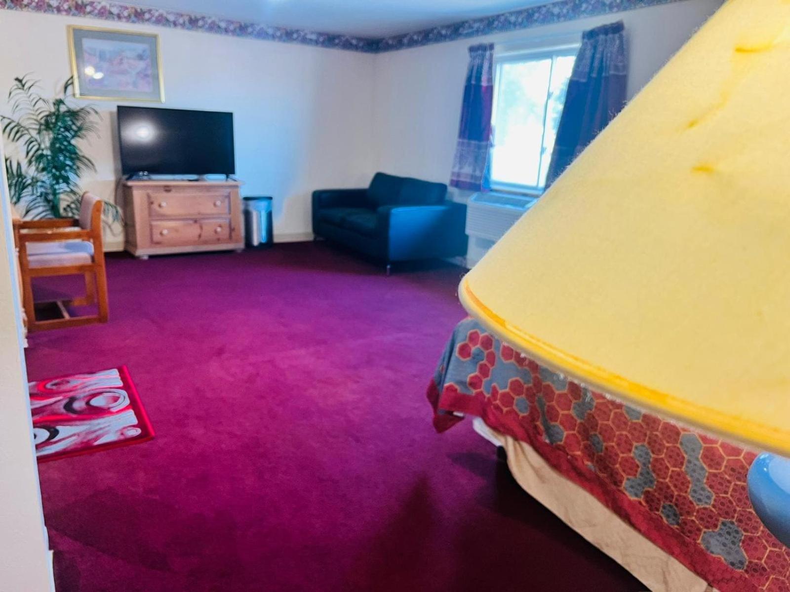 Villa Inn Motel Near Hwy 12 Wi Capital O Fort Atkinson Zewnętrze zdjęcie