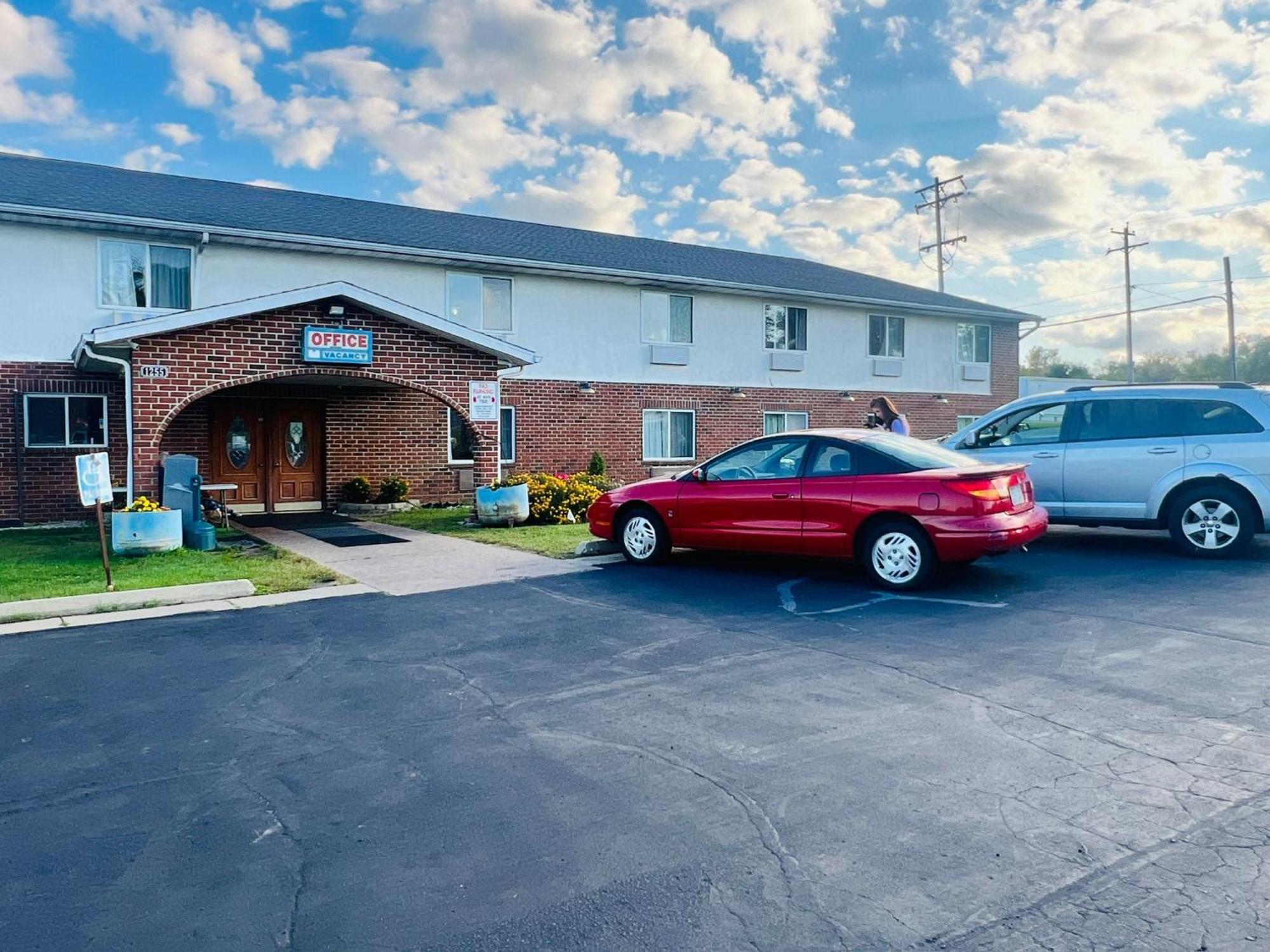 Villa Inn Motel Near Hwy 12 Wi Capital O Fort Atkinson Zewnętrze zdjęcie