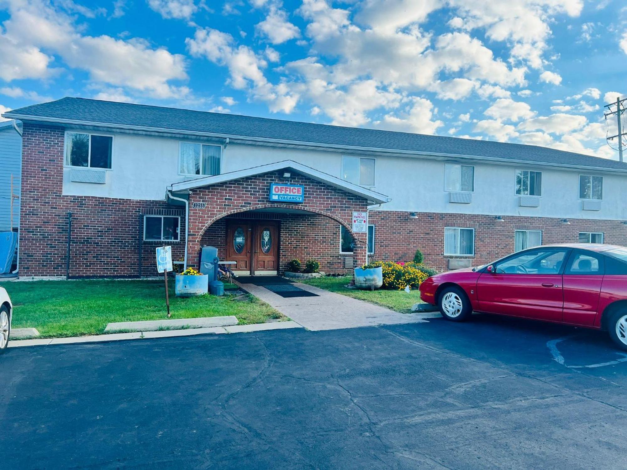 Villa Inn Motel Near Hwy 12 Wi Capital O Fort Atkinson Zewnętrze zdjęcie