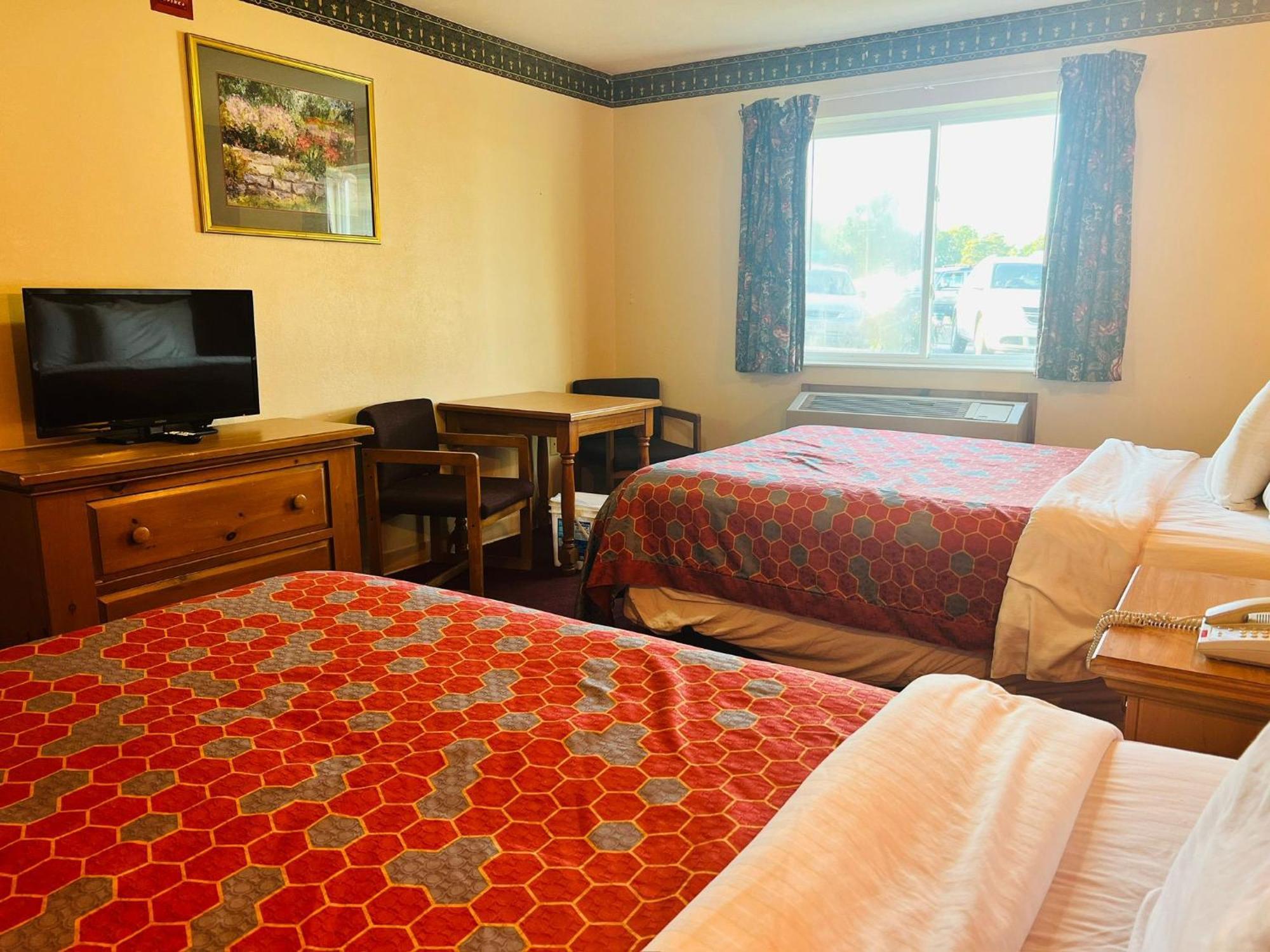 Villa Inn Motel Near Hwy 12 Wi Capital O Fort Atkinson Zewnętrze zdjęcie