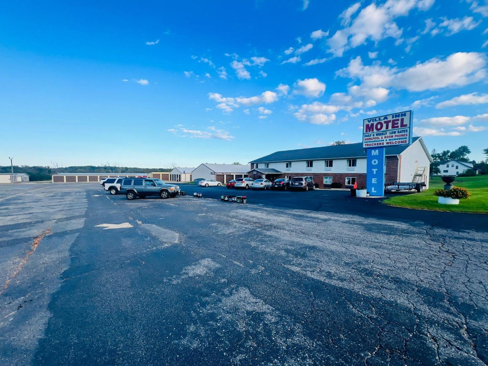 Villa Inn Motel Near Hwy 12 Wi Capital O Fort Atkinson Zewnętrze zdjęcie
