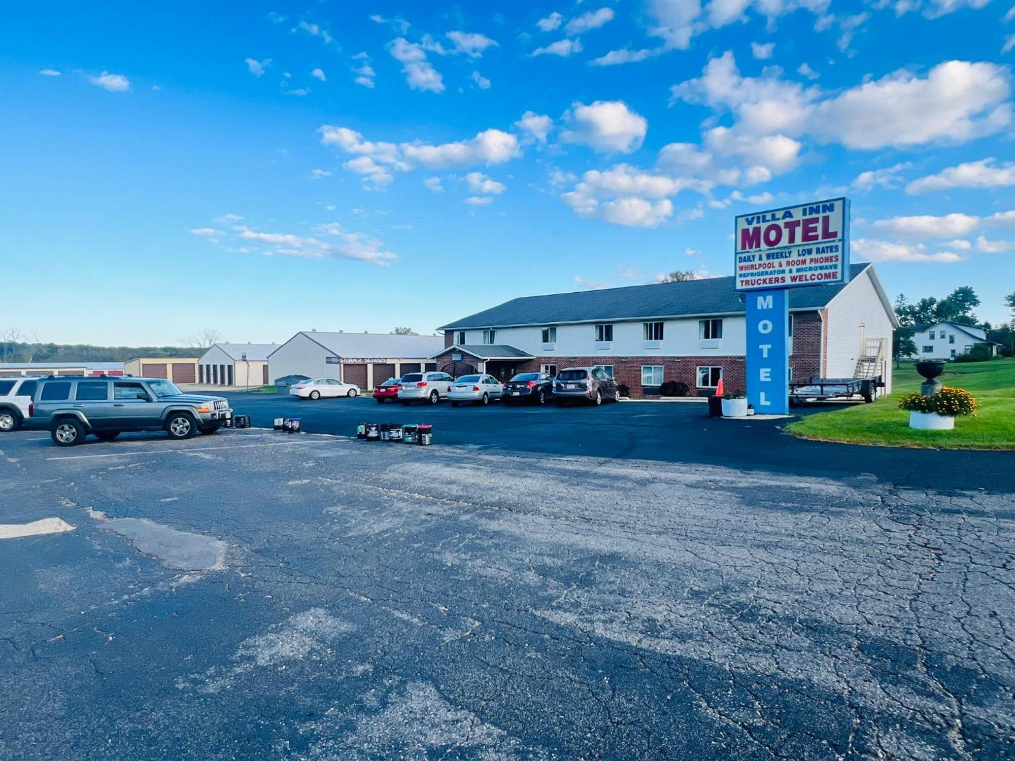 Villa Inn Motel Near Hwy 12 Wi Capital O Fort Atkinson Zewnętrze zdjęcie